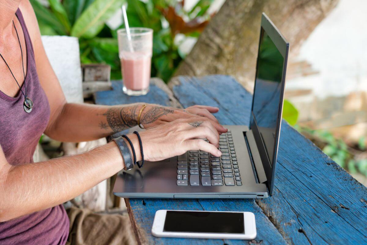 Choosing Digital Nomad Visas Income and Locations