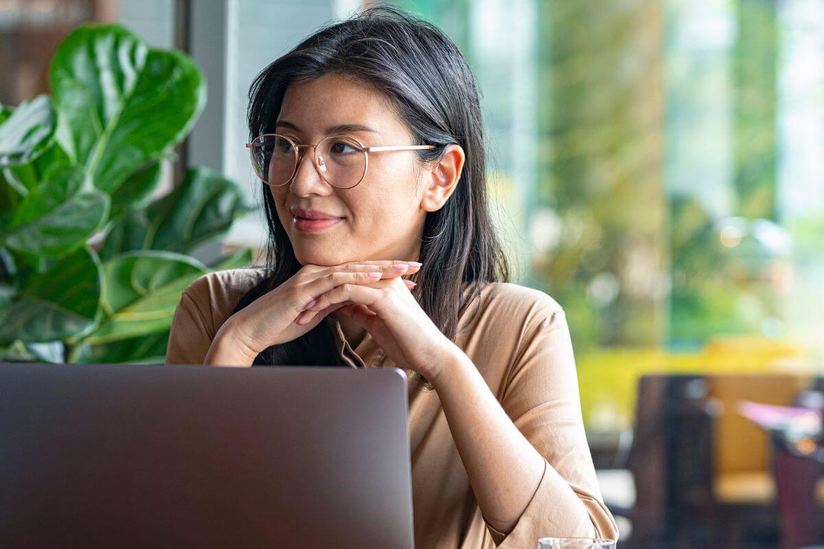 Pros & Cons of Digital Nomad Visas to be Aware of